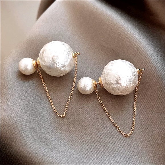Jewelry - Double Sided Hanging Chain Pearl Earrings